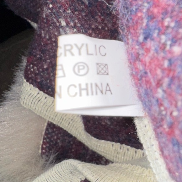 ZA Hooded soft & warm Poncho/Jacket Cream and Red. ONE SIZE FITS MOST. VGUC - Picture 12 of 12